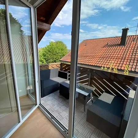 3-zimmer In Ruhiger Lage 아파트